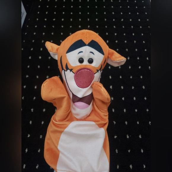 DISNEY  Cartoon Tiger Hand Puppet / Pooh - Picture 1 of 5